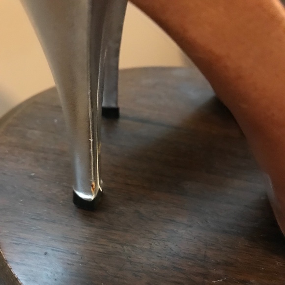 Clear Sandal Heels with crystal buckle - size 8.5 - Picture 5 of 12